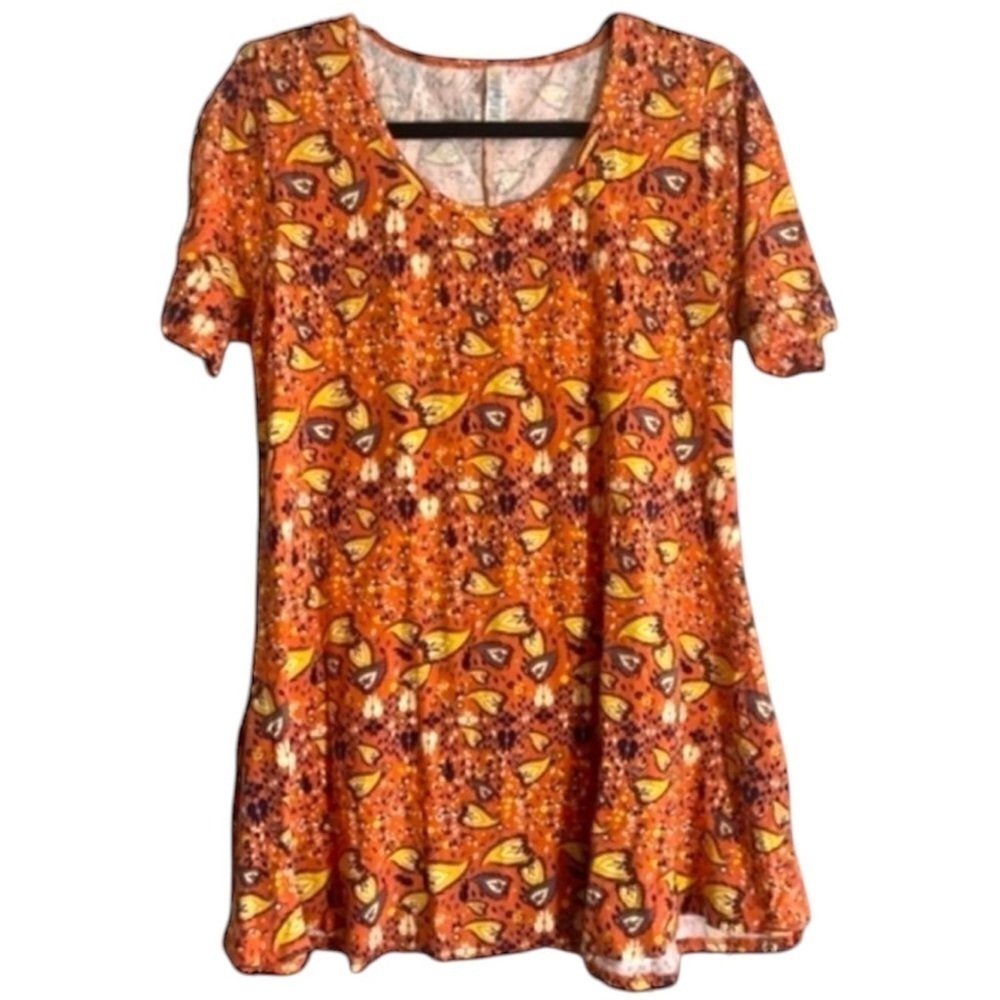 🔵 5 for $25 LULA ROE orange and fall colored patterned short sleeve tee